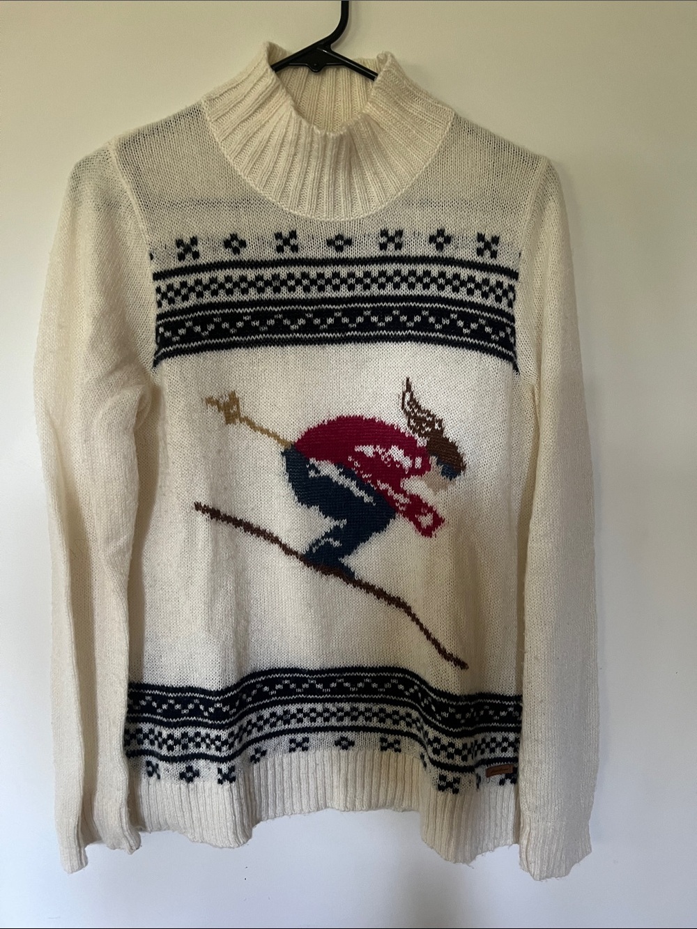 Eddie Bauer Cream Ski Motif Turtleneck Sweater with Wool Mohair Blend